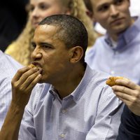 Barack Obama y David Cameron en un partido de baloncesto