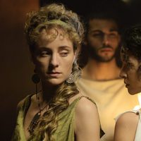 Ángela Cremonte y Paula Prendes en 'Imperium'