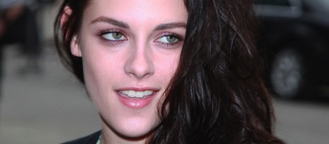 Kristen Stewart a su llegada a la Semana de la moda de París