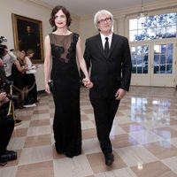 Elizabeth McGovern y Simon Adam Curtis en la Casa Blanca