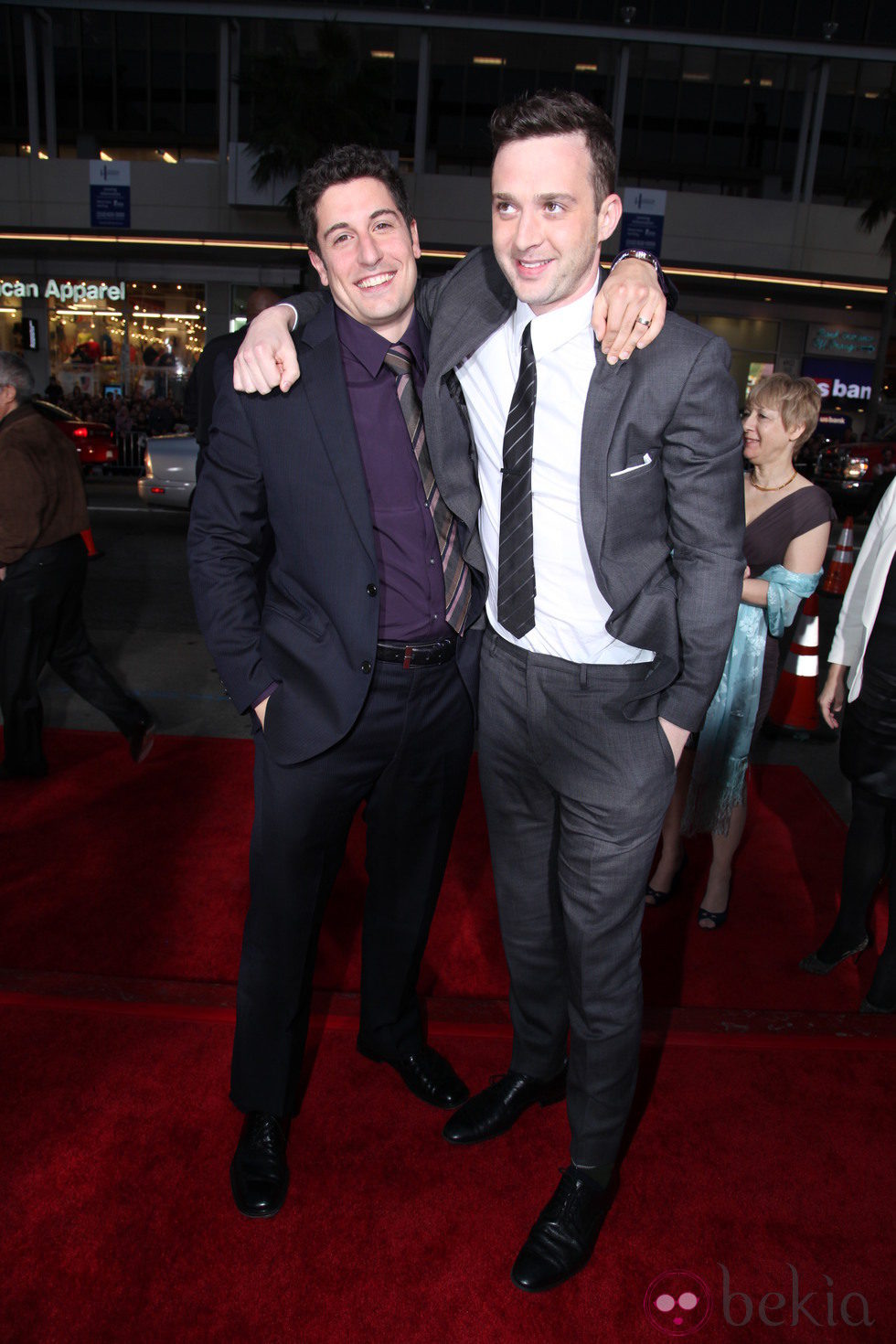 Jason Biggs y Eddie Kaye Thomas en el estreno de 'American Pie: El Reencuentro'