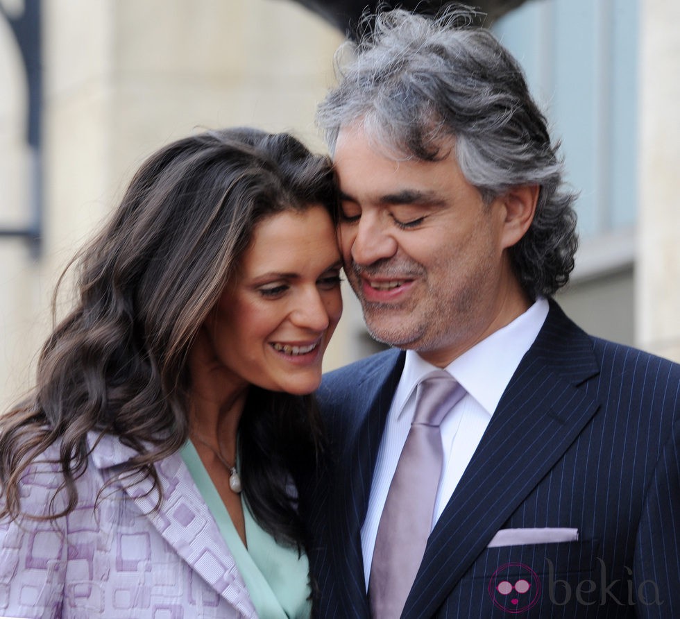 Andrea Bocelli y su mujer Veronica en la entrega de la estrella de Hollywood