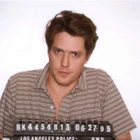 Ficha policial de Hugh Grant tras su arresto