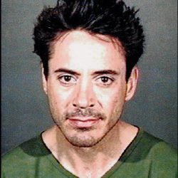 Ficha policial del actor Robert Downey Jr.