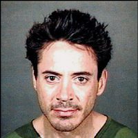 Ficha policial del actor Robert Downey Jr.