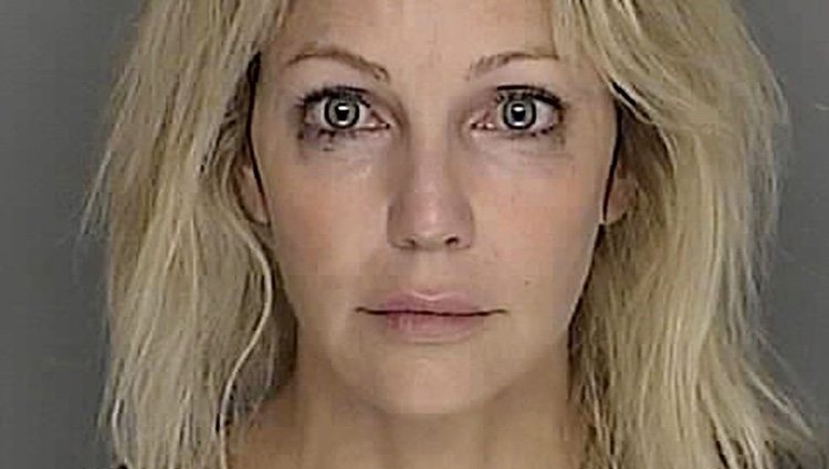 La ficha policial de Heather Locklear tras su detención