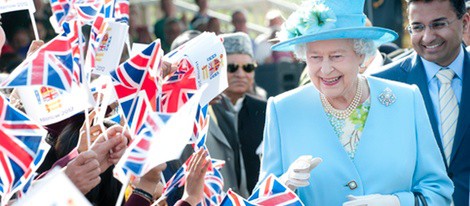 La Reina Isabel II en una visita con motivo del Jubileo de Diamante