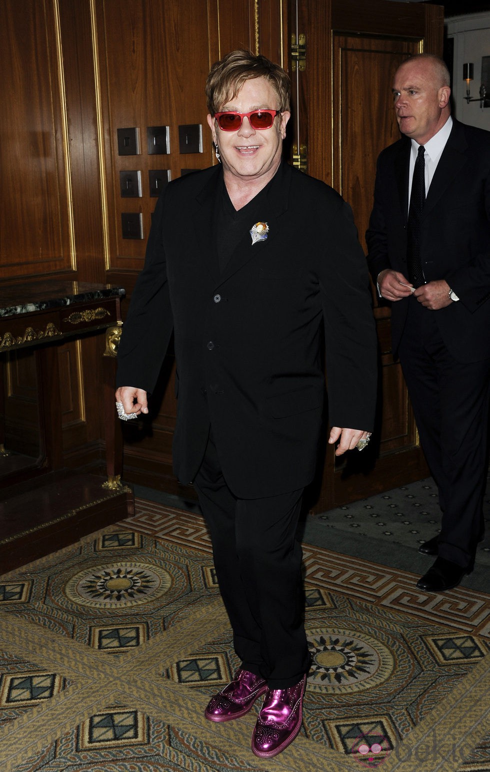 Elton John en los premios Revlon solidarios