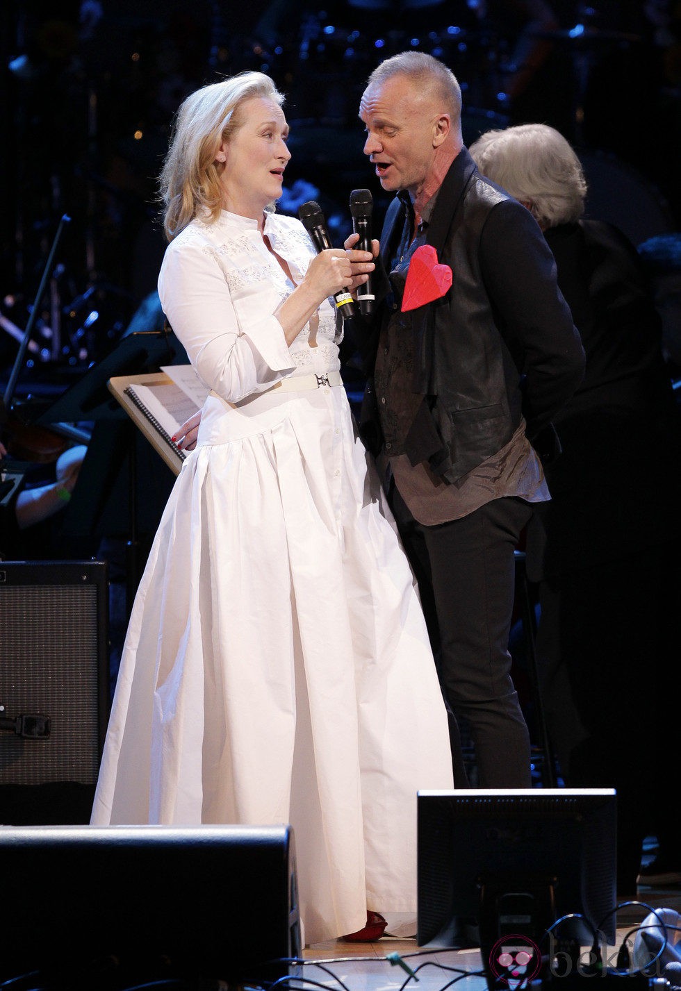 Meryl Streep y Sting cantando como protagonistas del Mago de OZ