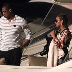 Beyoncé, Jay-Z y Blue Ivy Carter en un yate en San Bartolomé