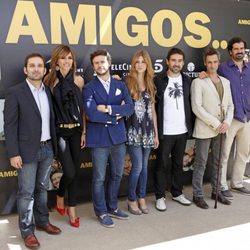 Reparto de la película 'Amigos'