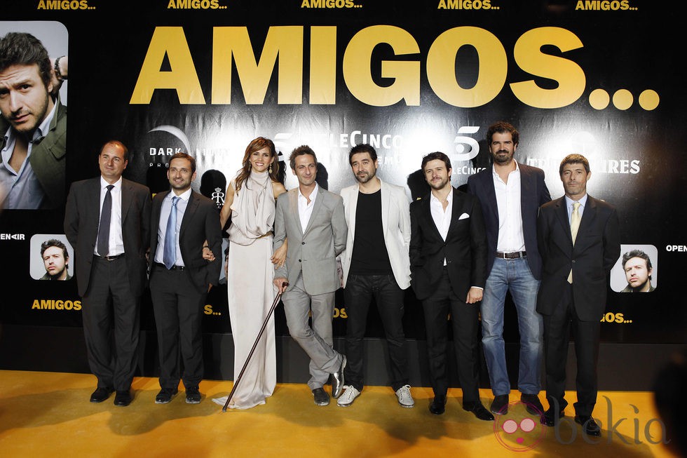 El reparto de 'Amigos' en el estreno de la película