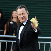 Tom Hanks en el Belasco Theater para la gala de los BAFTA Brits