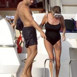 Darek y Susana Urabarri se bañan en Ibiza