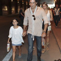 Jesús Cabanas y su hija en el concierto de Black Eyed Peas en Madrid