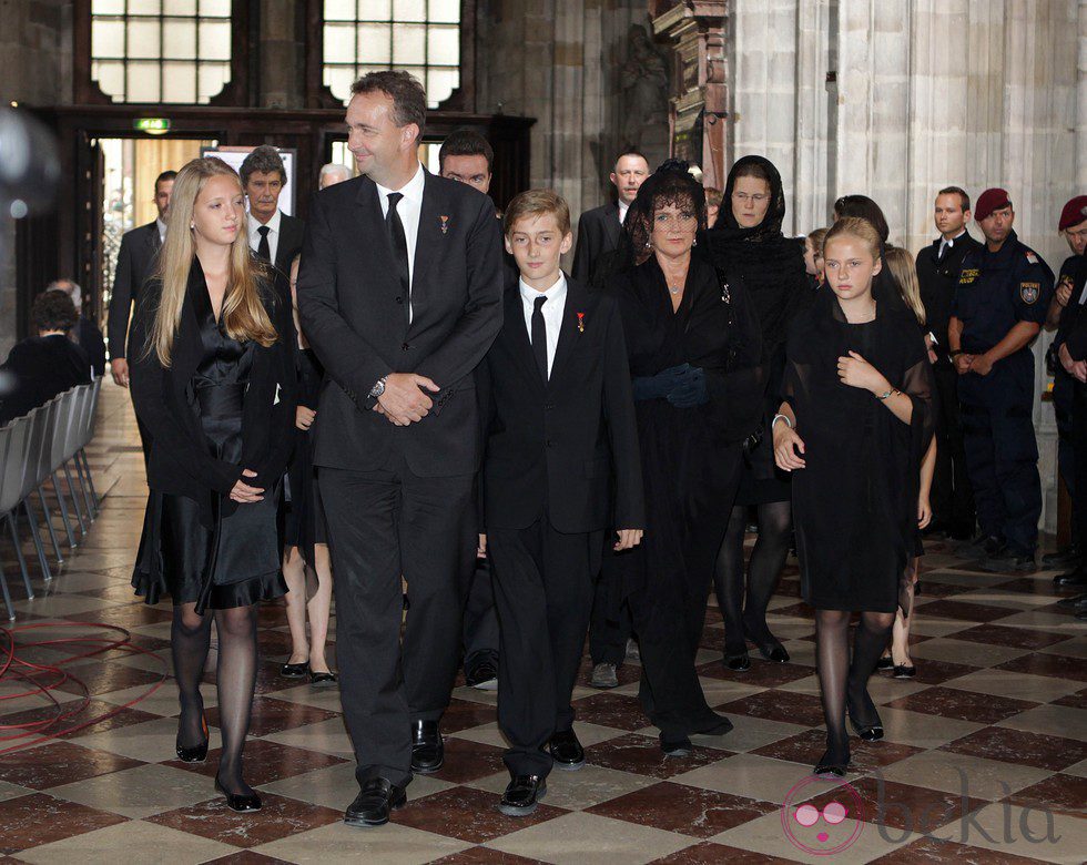 Los Habsburgo en el funeral del Archiduque Otto de Austria