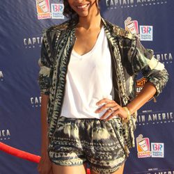 Zoe Saldana en la premiere en los Angeles de 'Capitán América: El primer vengador'