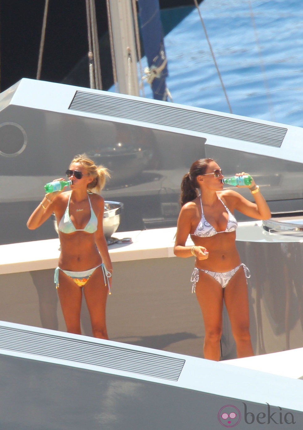 Petra y Tamara Ecclestone espectaculares en bikini