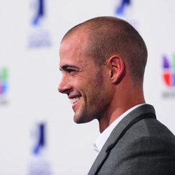 William Levy con el pelo rapado en los Premios Juventud 2011