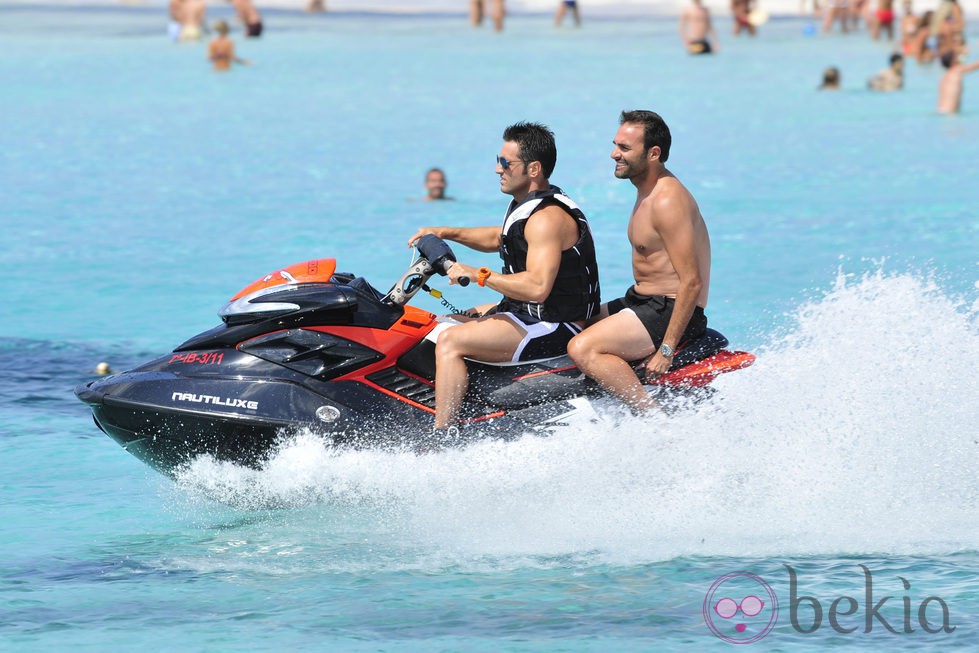 David Bustamante en moto de agua en Formentera