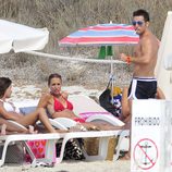 David Bustamante y Paula Echevarria en la playa