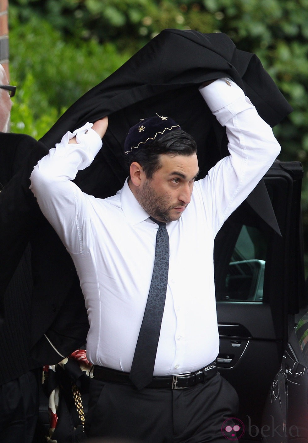 Alex Winehouse en el funeral de su hermana Amy Winehouse en Londres