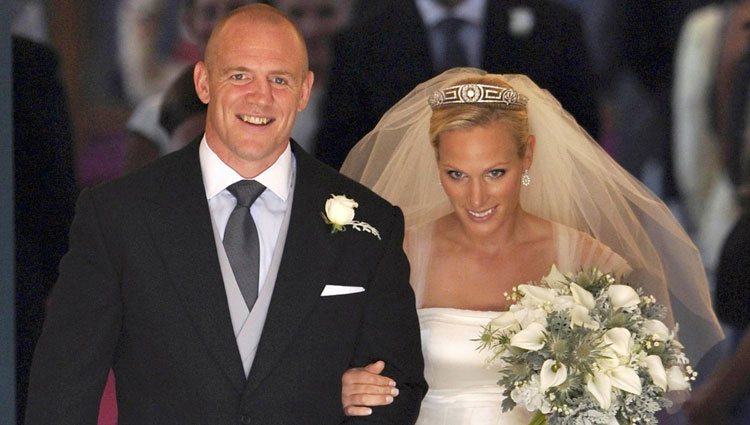 Zara Phillips y Mike Tindall tras convertirse en marido y mujer