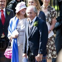 Jackie Stewart con falda escocesa