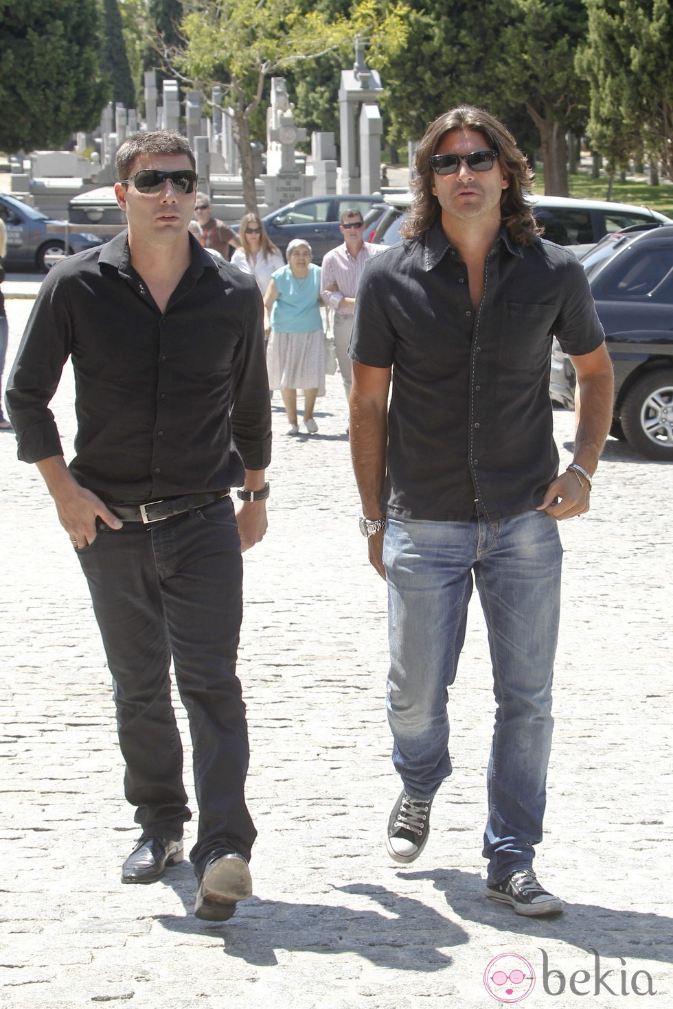 Fran Álvarez y Toño Sanchís en el funeral de la abuela de Belén Esteban