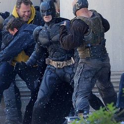 Christian Bale y Tom Hardy en el rodaje de 'The dark night rises' en Pittsburgh