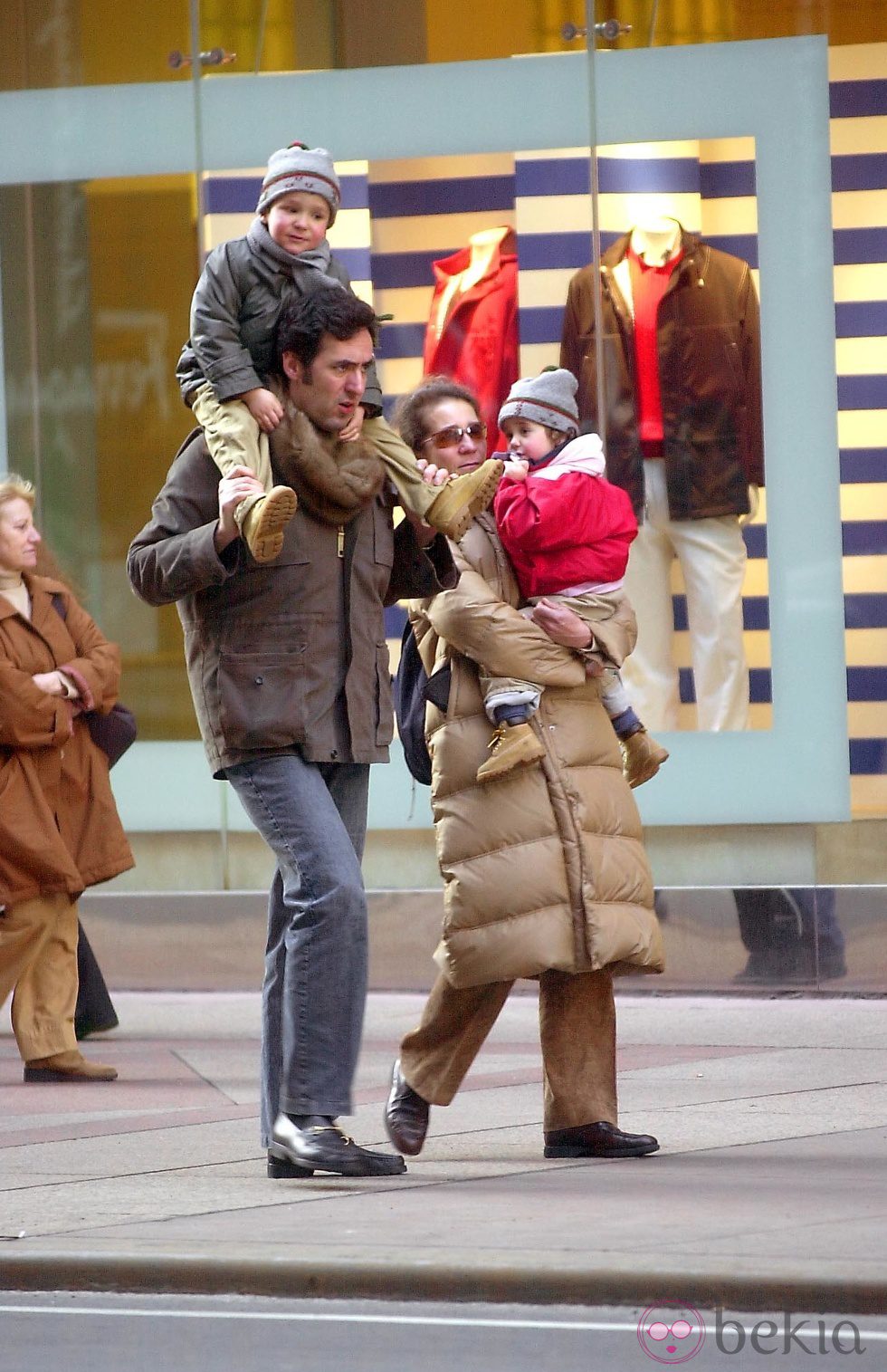 La Infanta Elena, Jaime de Marichalar, Froilán y Victoria en Nueva York en 2003