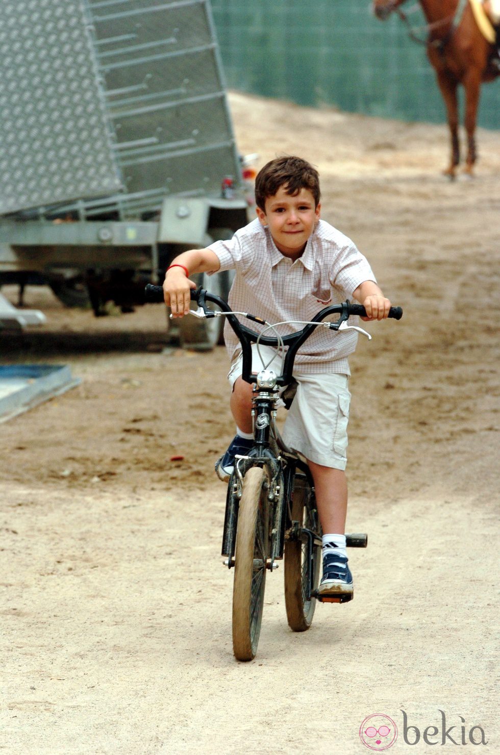 Felipe de Marichalar en bicicleta en un concurso de saltos en 2005