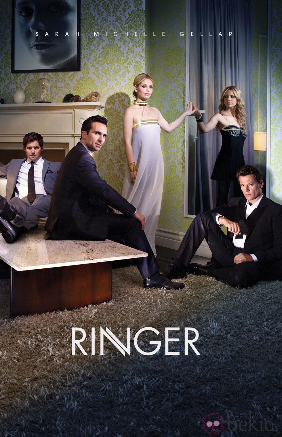 Sarah Michelle Gellar en el póster promocional de 'Ringer'