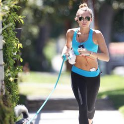 Miley Cyrus en su dura sesión de footing