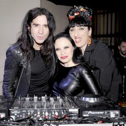 Mario Vaquerizo, Alaska y Rossy de Palma inauguran una terraza de verano en Madrid