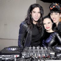 Mario Vaquerizo, Alaska y Rossy de Palma inauguran una terraza de verano en Madrid