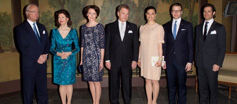 Los Reyes y los Príncipes de Suecia con el Presidente de Finlandia y su esposa