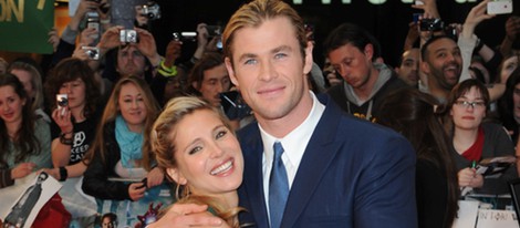 Elsa Pataky y Chris Hemsworth en el estreno de 'Los vengadores' en Londres