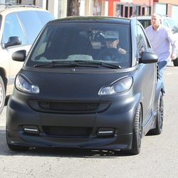 Justin Bieber conduciendo su Smart