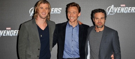 Chris Hemsworth, Tom Hiddleston y Mark Ruffalo promocionan 'Los Vengadores' en Berlín