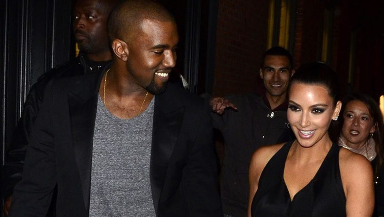 Kim Kardashian y Kanye West cogidos de la mano por la Gran Manzana