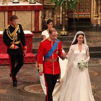 Los Duques de Cambridge el día de su boda junto al Príncipe Harry y Pippa Middleton