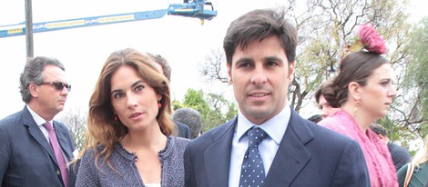 Fran Rivera y su novia Lourdes en una corrida de toros de la Feria de Abril de Sevilla 2012