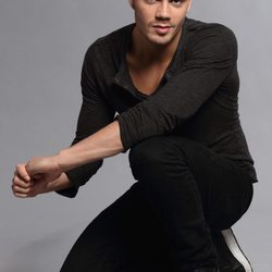 Posado de Max George de 'The Wanted'