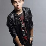 Posado de Nathan Sykes de 'The Wanted'