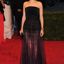 Marion Cotillard en la alfombra roja de la Gala del MET 2012