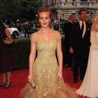 Leighton Meester en la alfombra roja de la Gala del MET 2012