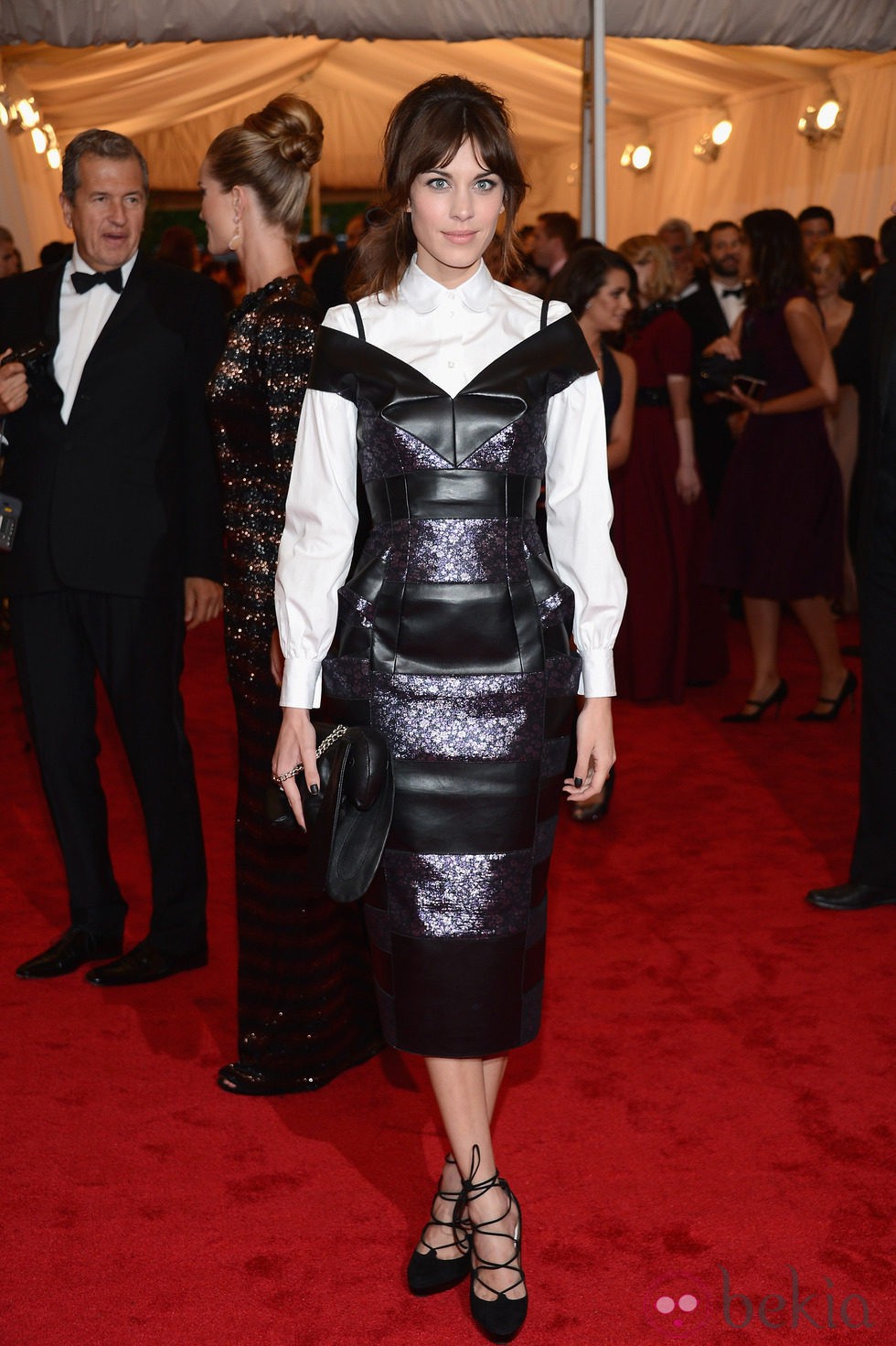 Alexa Chung en la alfombra roja de la Gala del MET 2012