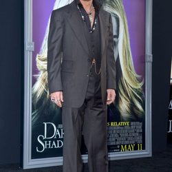 Johnny Depp en el estreno de 'Dark Shadows' en Los Angeles