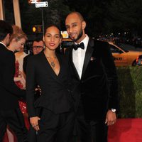 Alicia Keys y Swizz Beatz en la alfombra roja de la Gala del MET 2012